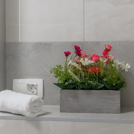 Luxury Evala تروغير