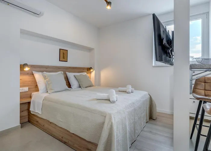 アパート Luxury Evala トロギール