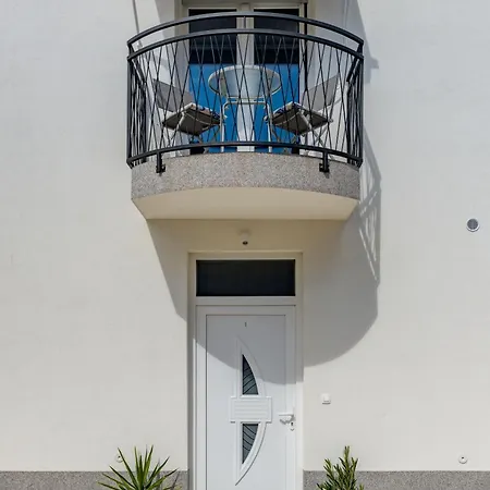 Luxury Evala Lejlighed