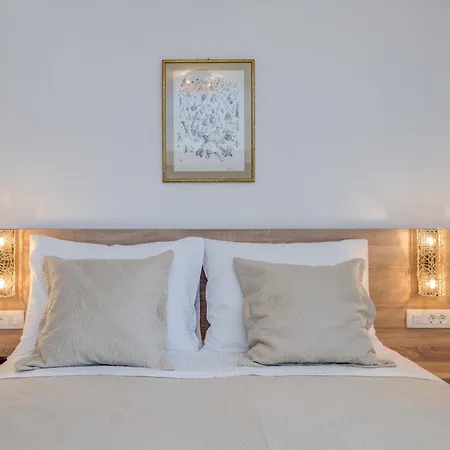 Luxury Evala Lejlighed