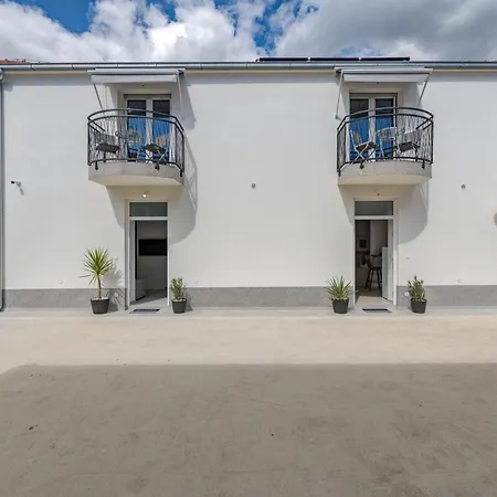 Διαμέρισμα Luxury Evala